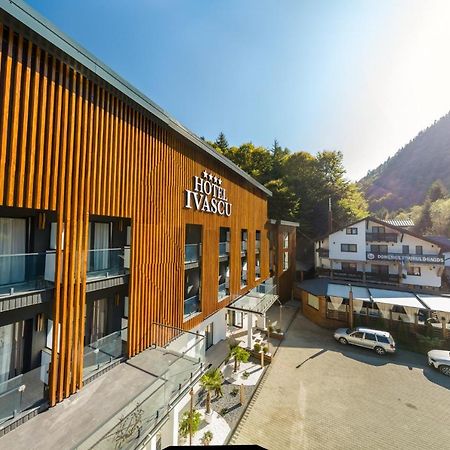 Hotel Ivascu Moisei Zewnętrze zdjęcie