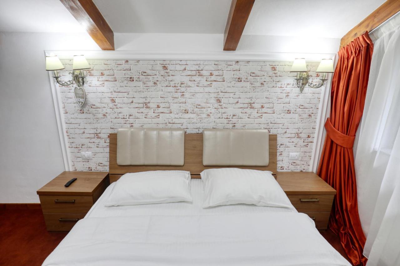 Hotel Ivascu Moisei Zewnętrze zdjęcie
