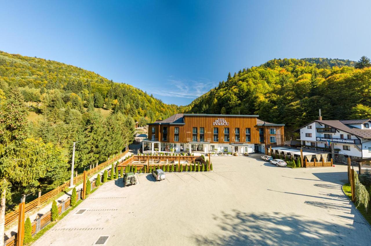 Hotel Ivascu Moisei Zewnętrze zdjęcie