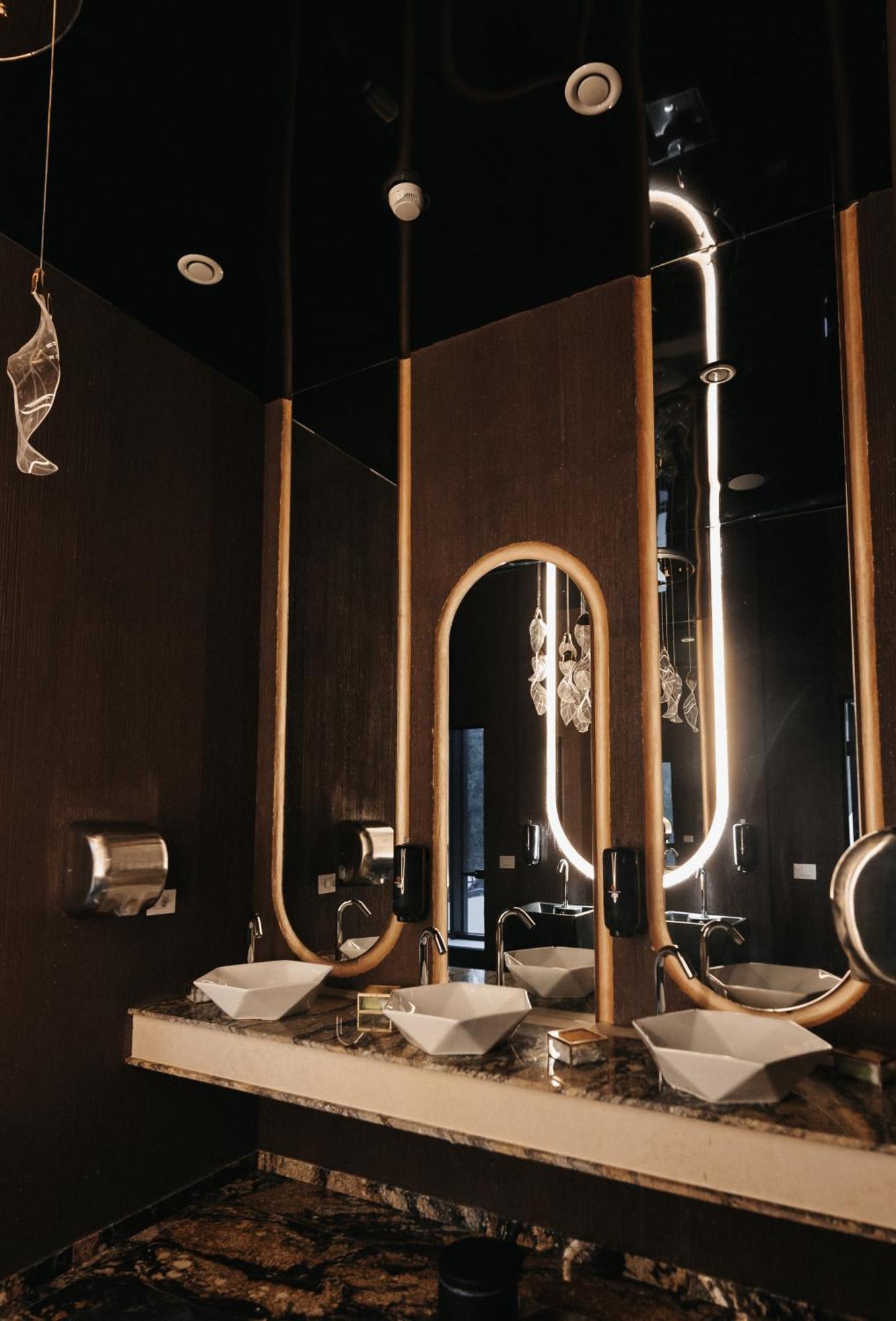 Hotel Ivascu Moisei Zewnętrze zdjęcie